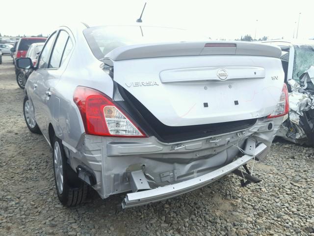 3N1CN7AP8JL845012 - 2018 NISSAN VERSA S SILVER photo 3