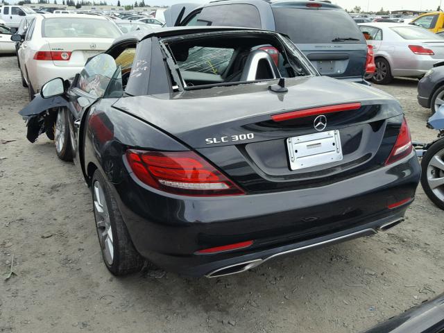 WDDPK3JA6HF140215 - 2017 MERCEDES-BENZ SLC 300 BLACK photo 3