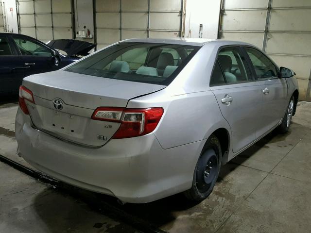 4T1BD1FK4DU072633 - 2013 TOYOTA CAMRY HYBR SILVER photo 4