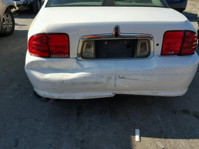 1LNHM86SXYY879207 - 2000 LINCOLN LS WHITE photo 9
