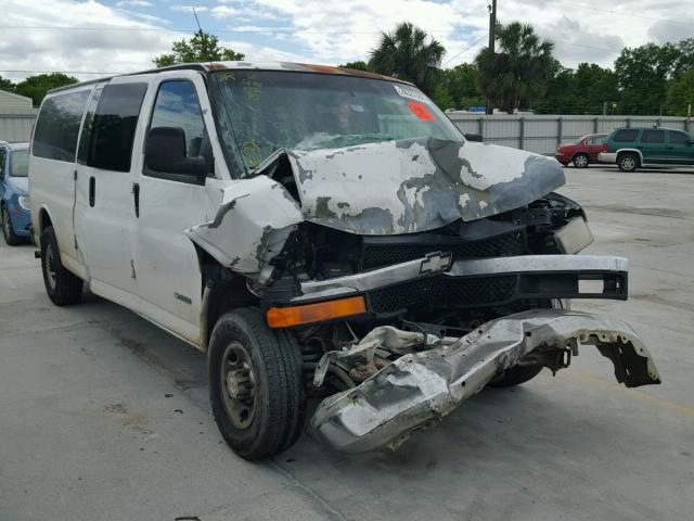 1GAHG39U331231245 - 2003 CHEVROLET EXPRESS G3 WHITE photo 1