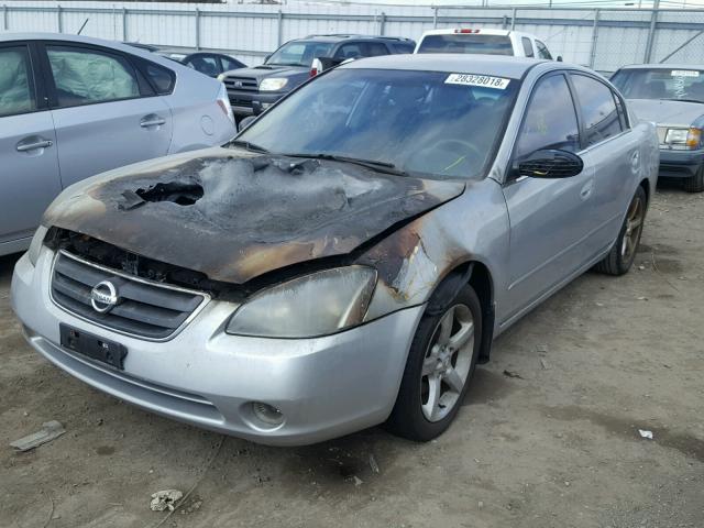 1N4AL11D53C214381 - 2003 NISSAN ALTIMA BAS SILVER photo 2