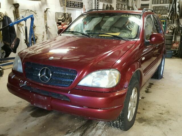 4JGAB72E9YA193637 - 2000 MERCEDES-BENZ ML 430 勃艮第红 照片 2
