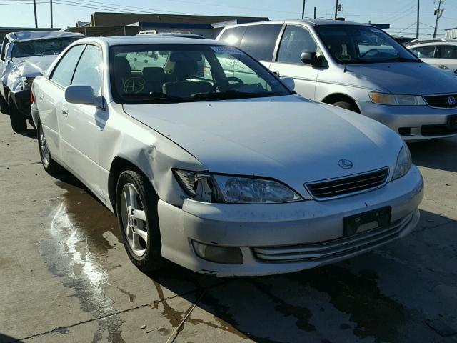 JT8BF28G8Y0269362 - 2000 LEXUS ES 300 WHITE photo 1