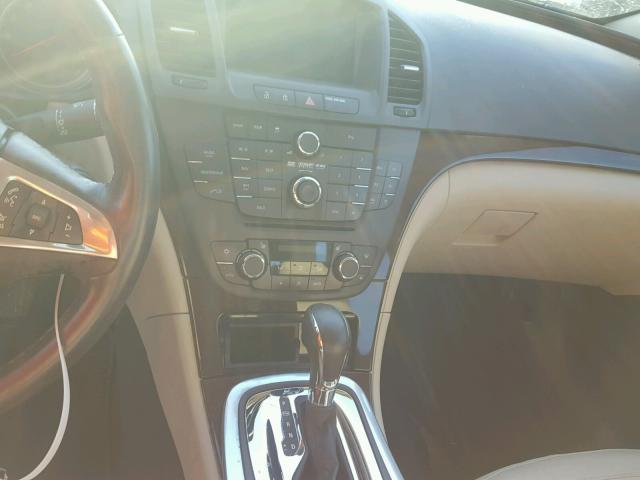 W04G15GV5B1049244 - 2011 BUICK REGAL CXL WHITE photo 9