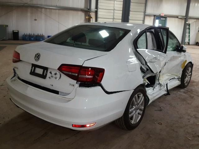 3VW2B7AJ1HM352769 - 2017 VOLKSWAGEN JETTA S WHITE photo 4