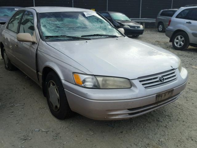 4T1BG22K5XU615723 - 1999 TOYOTA CAMRY CE BEIGE photo 1