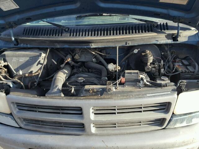 2B7HB21Y8SK523944 - 1995 DODGE RAM VAN B2 BLUE photo 7