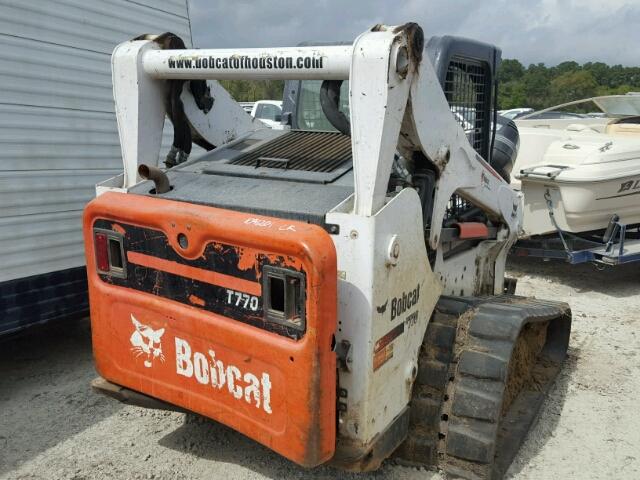 AN8T14350 - 2015 BOBCAT T770 WHITE photo 4