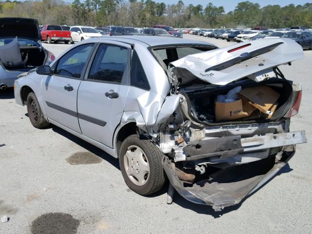 1FAFP33P13W190043 - 2003 FORD FOCUS LX SILVER photo 3