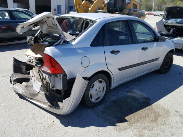 1FAFP33P13W190043 - 2003 FORD FOCUS LX SILVER photo 4