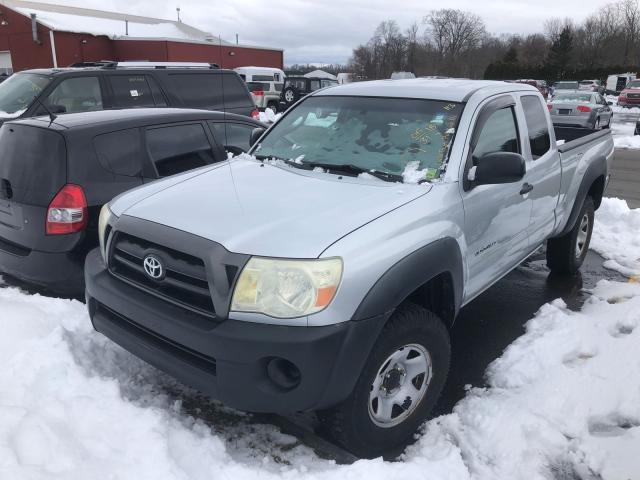 5TEUX42N95Z110758 - 2005 TOYOTA TACOMA ACC SILVER photo 2