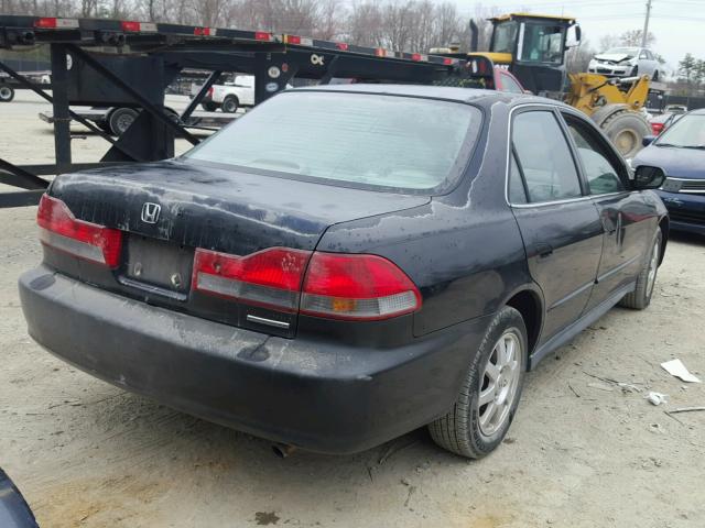 1HGCG56732A099891 - 2002 HONDA ACCORD SE BLACK photo 4