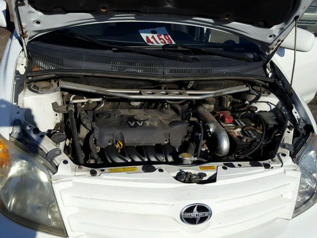 JTKKT624240061741 - 2004 TOYOTA SCION XA WHITE photo 7