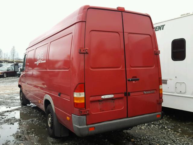 WDYPD744255832298 - 2005 FREIGHTLINER SPRINTER 2 RED photo 3