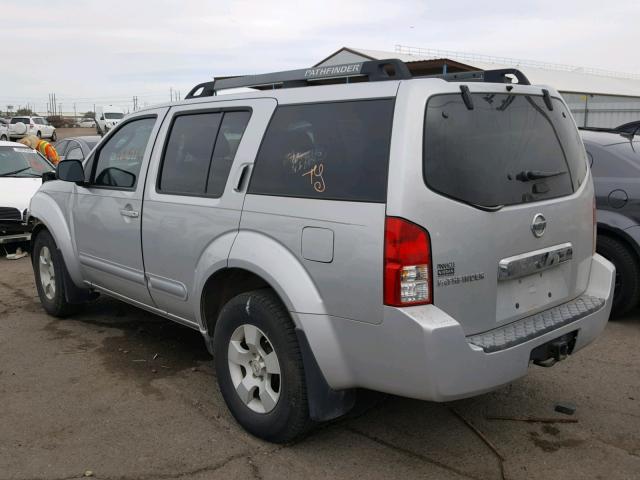 5N1AR18U66C611080 - 2006 NISSAN PATHFINDER SILVER photo 3