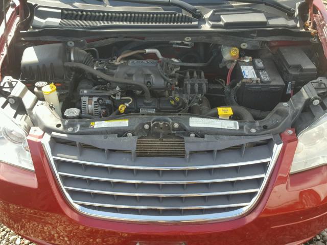 2A8HR54129R676843 - 2009 CHRYSLER TOWN & COU RED photo 7