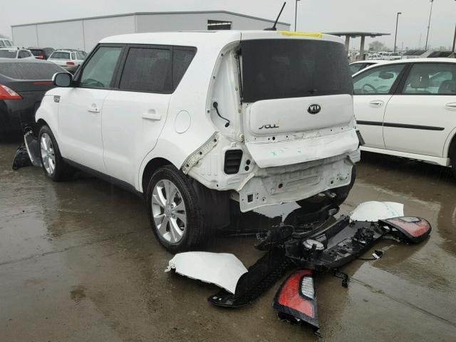 KNDJP3A57G7241065 - 2016 KIA SOUL + WHITE photo 3