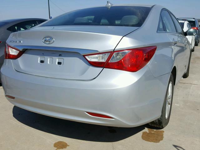 5NPEB4AC3CH469882 - 2012 HYUNDAI SONATA GLS SILVER photo 4