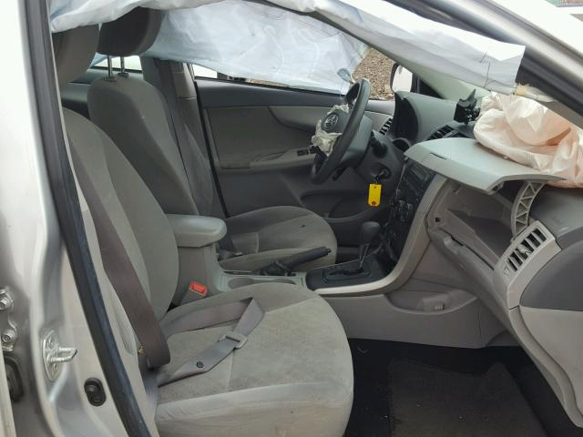 2T1BU40E99C155410 - 2009 TOYOTA COROLLA BA SILVER photo 5