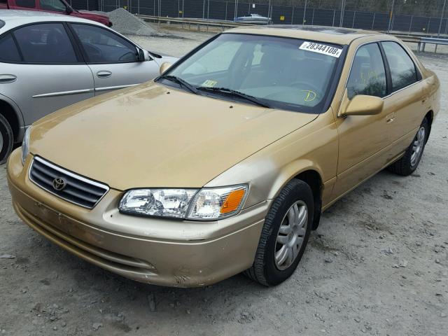 4T1BF22KX1U964208 - 2001 TOYOTA CAMRY LE GOLD photo 2