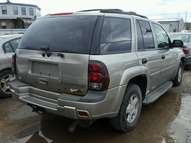 1GNDT13S422420645 - 2002 CHEVROLET TRAILBLAZE GRAY photo 4