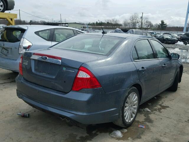 3FADP0L38CR221701 - 2012 FORD FUSION HYB BLUE photo 4