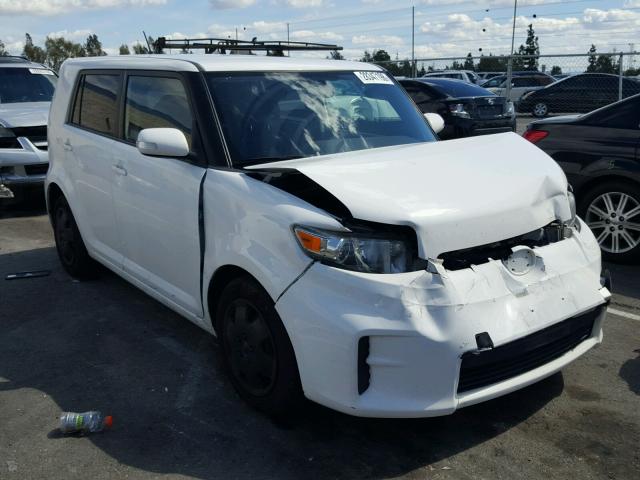 JTLZE4FEXCJ027311 - 2012 TOYOTA SCION XB WHITE photo 1