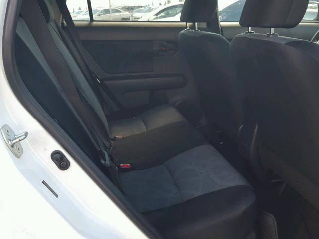 JTLZE4FEXCJ027311 - 2012 TOYOTA SCION XB WHITE photo 6