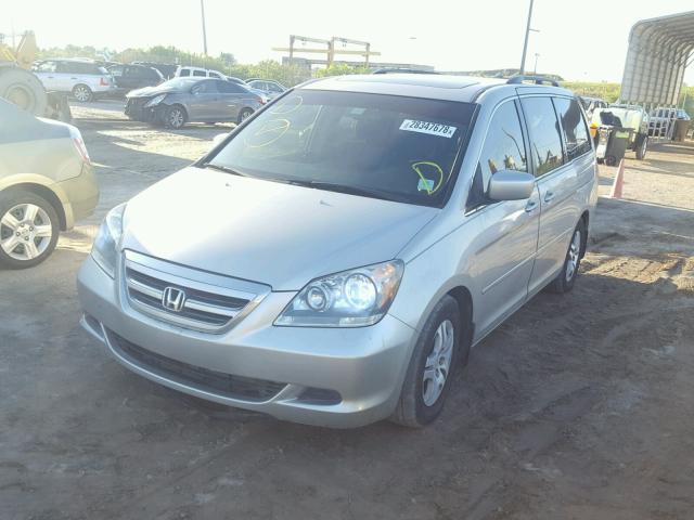 5FNRL38706B089922 - 2006 HONDA ODYSSEY EX SILVER photo 2