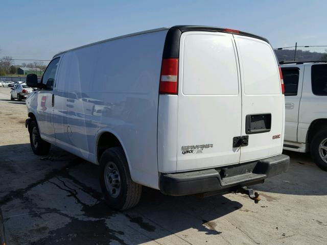 1GTGG25CX81158408 - 2008 GMC SAVANA G25 WHITE photo 3