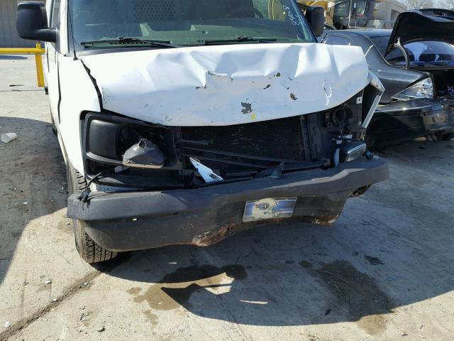 1GTGG25CX81158408 - 2008 GMC SAVANA G25 WHITE photo 9