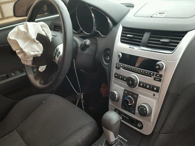 1G1ZC5E14BF374195 - 2011 CHEVROLET MALIBU 1LT 银色 照片 9