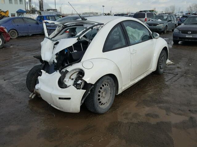 3VWRW2AG7AM031755 - 2010 VOLKSWAGEN NEW BEETLE 白色 照片 4