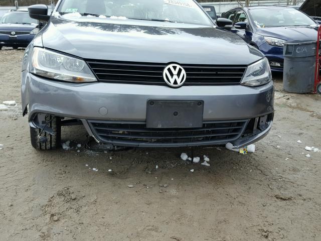 3VW2K7AJ0EM256000 - 2014 VOLKSWAGEN JETTA BASE 石墨色 照片 9