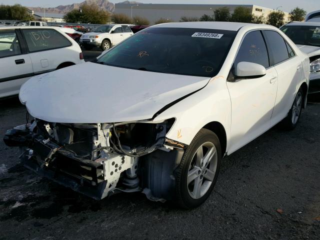 4T1BF1FK3DU262269 - 2013 TOYOTA CAMRY L WHITE photo 2