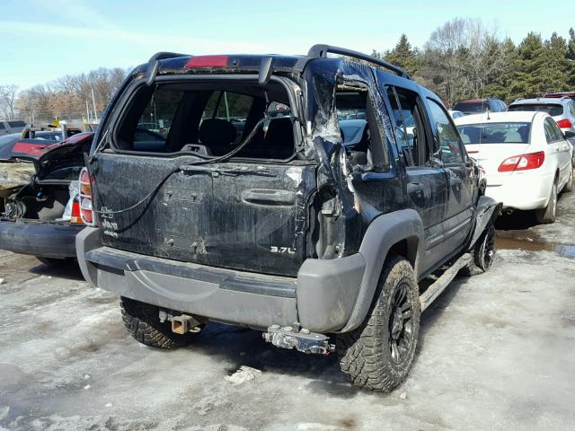 1J4GL48K04W217855 - 2004 JEEP LIBERTY SP BLACK photo 4