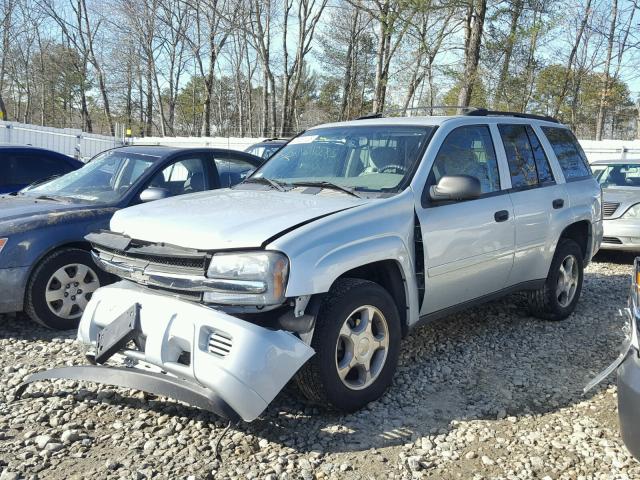 1GNDT13SX82254706 - 2008 CHEVROLET TRAILBLAZE SILVER photo 2