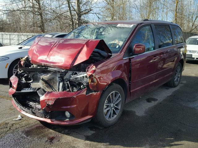 2C4RDGCG1HR692557 - 2017 DODGE GRAND CARA RED photo 2