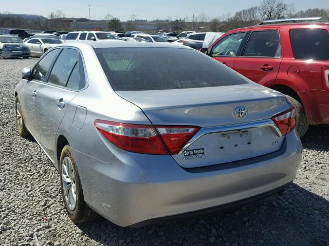 4T1BF1FK9FU002302 - 2015 TOYOTA CAMRY LE SILVER photo 3