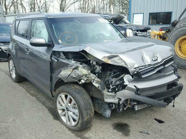 KNDJP3A50J7542168 - 2018 KIA SOUL + GRAY photo 1