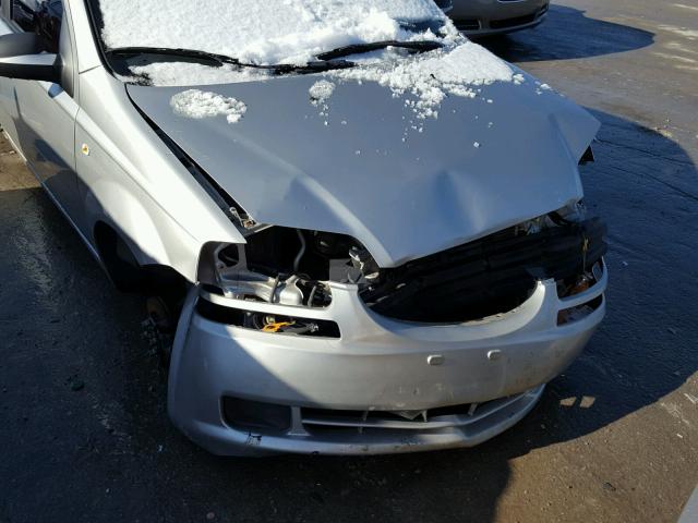 KL1TD52635B302448 - 2005 CHEVROLET AVEO BASE Gümüş fotoğraf 9