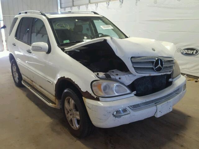 4JGAB57E55A549817 - 2005 MERCEDES-BENZ ML 350 WHITE photo 1