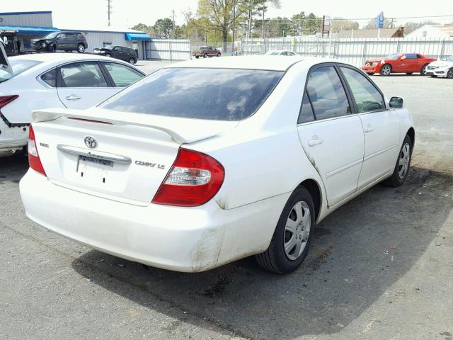 JTDBE32KX20065564 - 2002 TOYOTA CAMRY LE WHITE photo 4