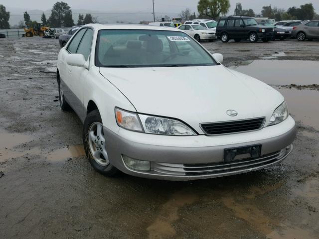 JT8BF28GXW5048619 - 1998 LEXUS ES 300 CREAM photo 1