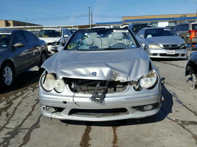 WDBTK75J65F135309 - 2005 MERCEDES-BENZ CLK 500 SILVER photo 9