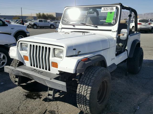 2J4FY19PXNJ530023 - 1992 JEEP WRANGLER / WHITE photo 2