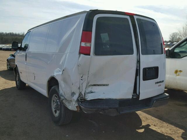 1GCGG25U961142481 - 2006 CHEVROLET EXPRESS G2 WHITE photo 3