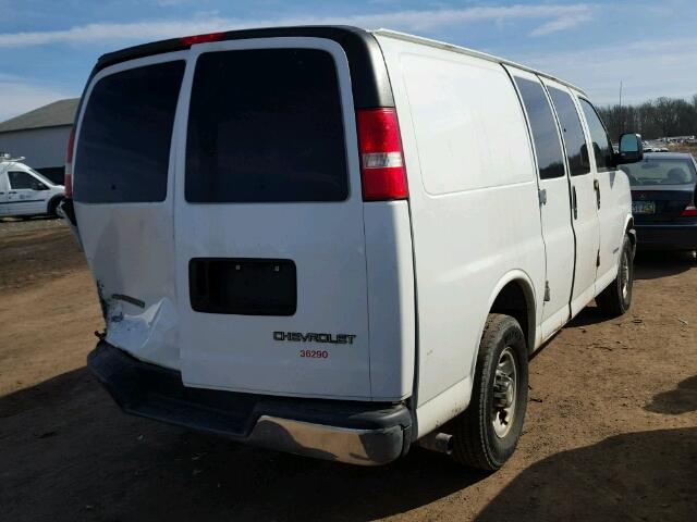 1GCGG25U961142481 - 2006 CHEVROLET EXPRESS G2 WHITE photo 4