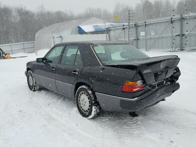 WDBEA32E6PB968291 - 1993 MERCEDES-BENZ 300 E BLACK photo 3